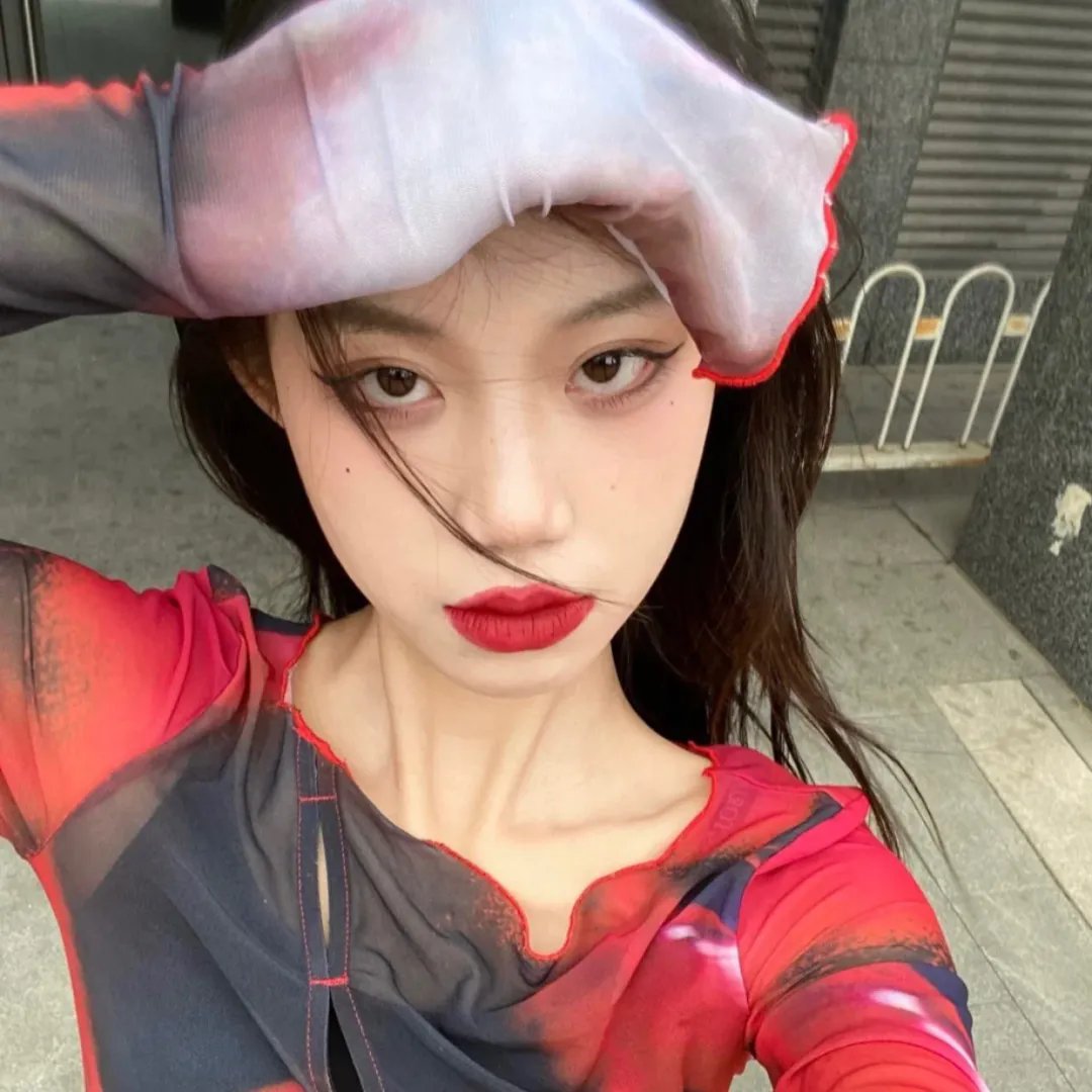 蝙蝠侠与哈莉·奎恩